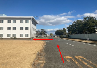 ②